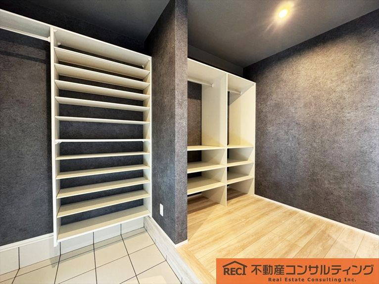 神戸市灘区篠原本町1丁目　C号地　新築戸建の収納