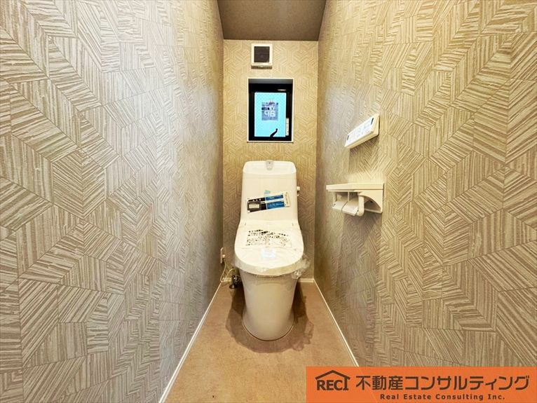 神戸市灘区篠原本町1丁目　C号地　新築戸建のトイレ