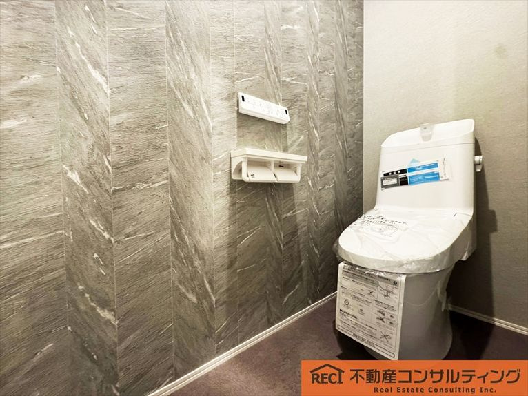 神戸市灘区篠原本町1丁目　C号地　新築戸建のトイレ