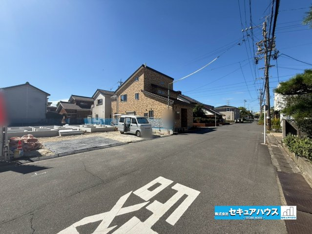 【同施工物件ご案内可能】東海市東海町　全2棟の前面道路含む現地写真|事前予約にて現地ご見学いただけます！お気軽にお問い合わせください♪
■株式会社　セキュアハウス■
住宅ローンに強く、知識、経験豊富なスタッフ在籍
お客様に寄り添い、ご成約後もサポート致します。