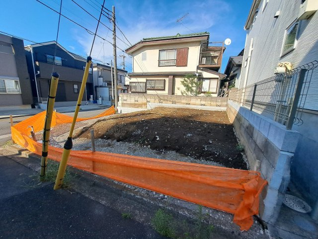 【外観】 | 新座市片山3丁目　建築条件付売地　全1区画　(保谷店) | 駅からの道のりにスーパー、コンビニ、ドラッグストアがありお仕事帰りのお買い物も便利。