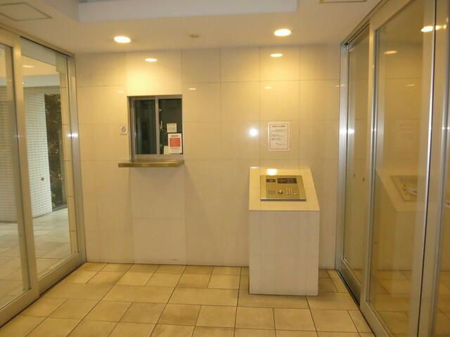 ラクラス田町のエントランス