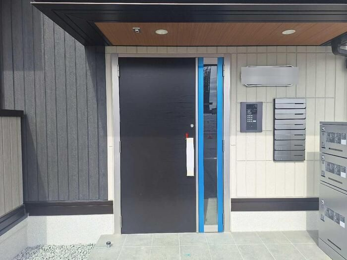 D-ROOM盛岡本宮　A棟のエントランス