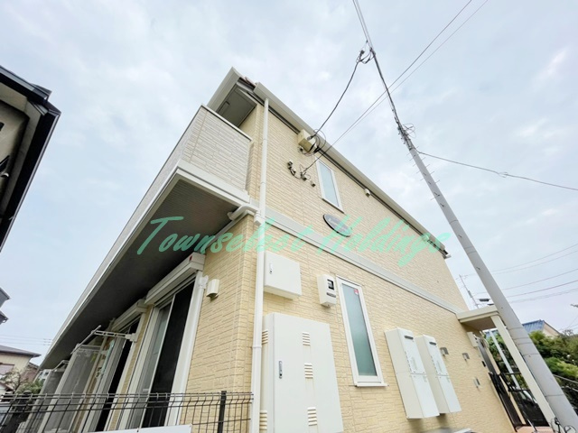 茅ヶ崎市東海岸北４丁目のアパートの外観