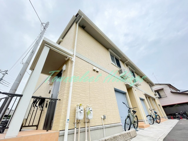 茅ヶ崎市東海岸北４丁目のアパートの外観