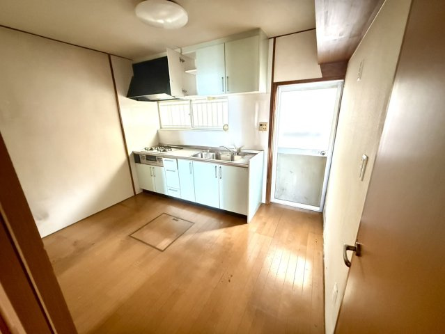 泉佐野市下瓦屋5丁目　中古戸建のキッチン