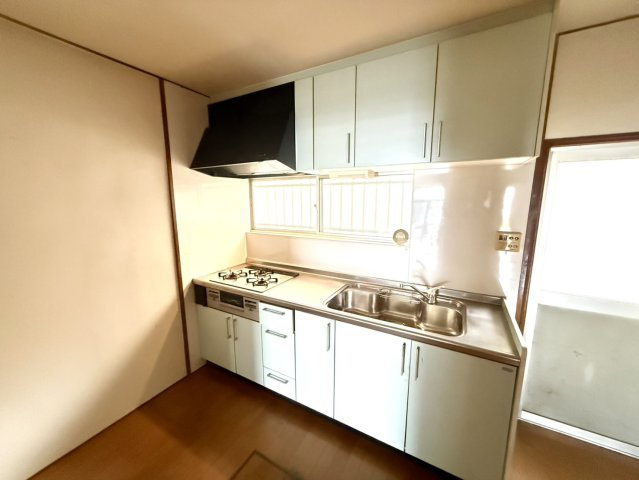 泉佐野市下瓦屋5丁目　中古戸建のキッチン