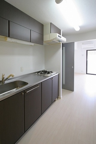 新品家具付きマンション築港本町24(KaGood福岡)のキッチン