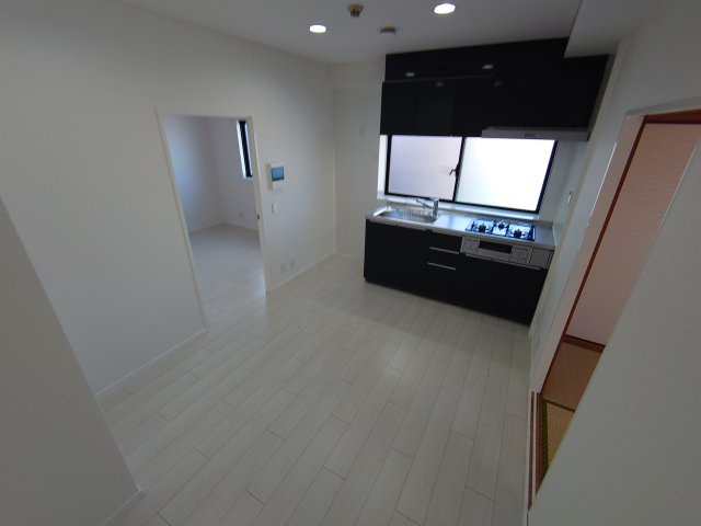 【居間・リビング】 | フェイバリー甲東園2
