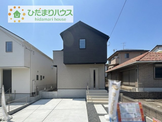 【外観】 | 守谷市松ケ丘5丁目01期　新築戸建　1号棟 | たっぷりの陽光と心地よい風が舞い込む住まい♪