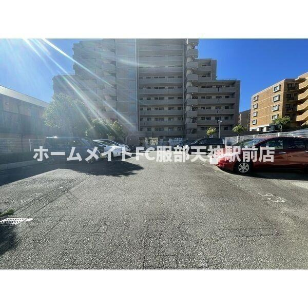 グラシュー森の駐車場