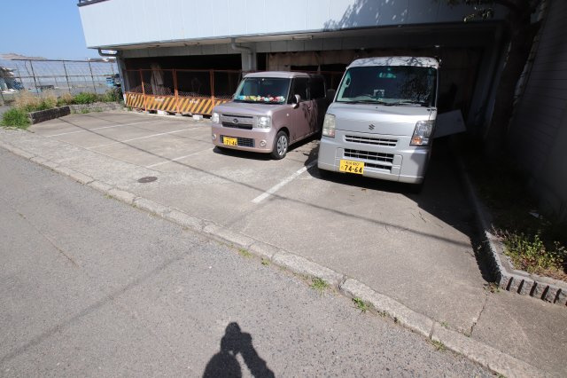 【駐車場】 | ポプリオンガーデン