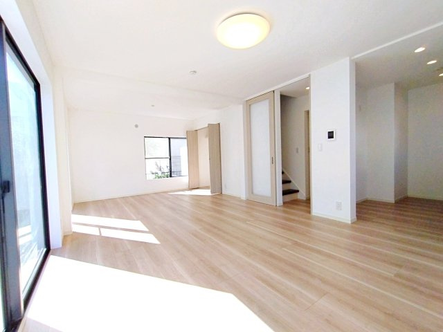 【居間・リビング】 | □■藤沢市本藤沢3丁目 中古戸建■□