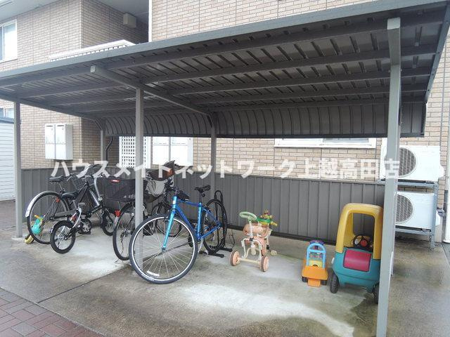 ブランメゾン Ａ|室内物干し