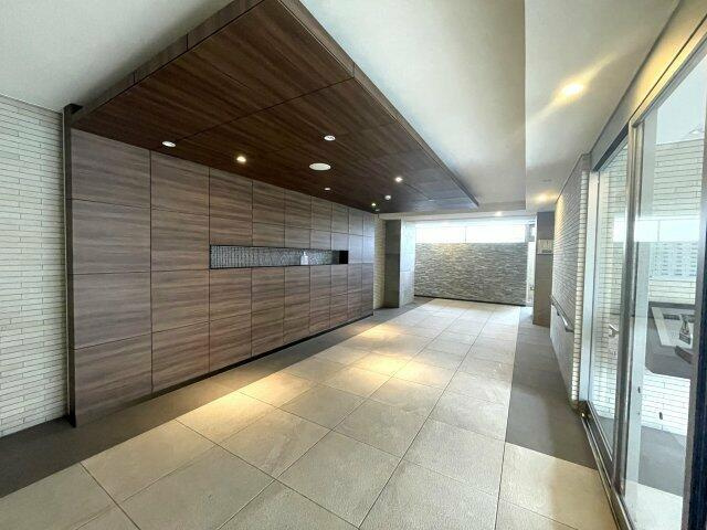 岡山市北区西古松西町の中古マンションのその他|・エントランス正面玄関 管理…