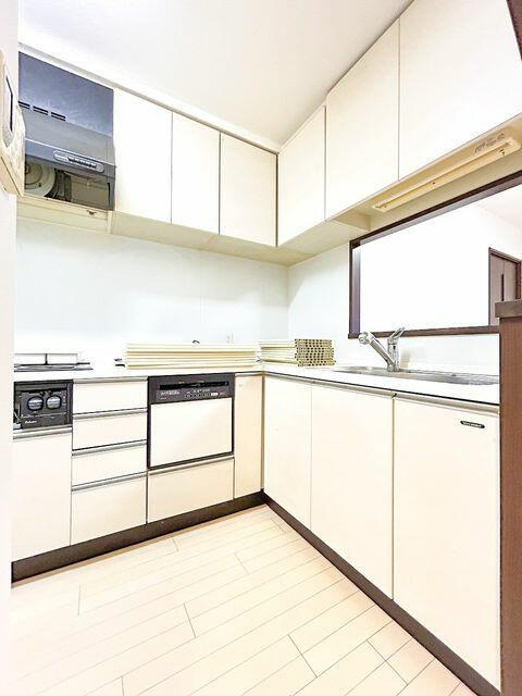 岡山市北区中山下２丁目の中古マンションのその他|【リフォーム中】キッチンの別…