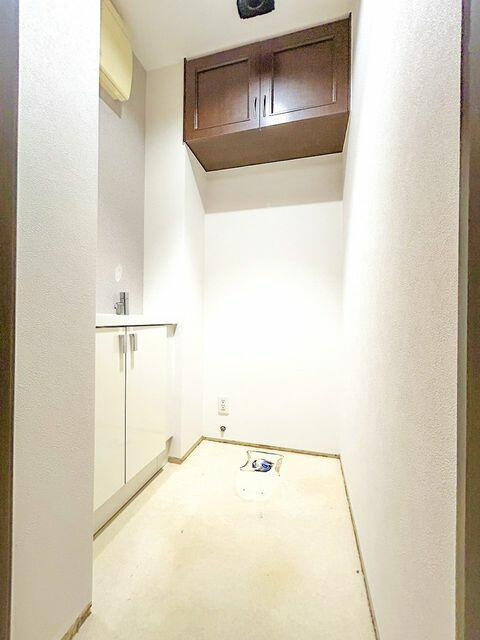 岡山市北区中山下２丁目の中古マンションのランドリースペース|【リフォーム中】トイレは新品…
