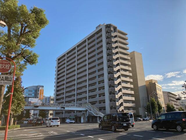 岡山市北区鹿田町１丁目の中古マンションの外観