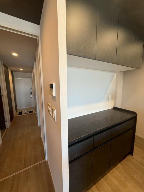岡山市北区幸町の中古マンションの玄関