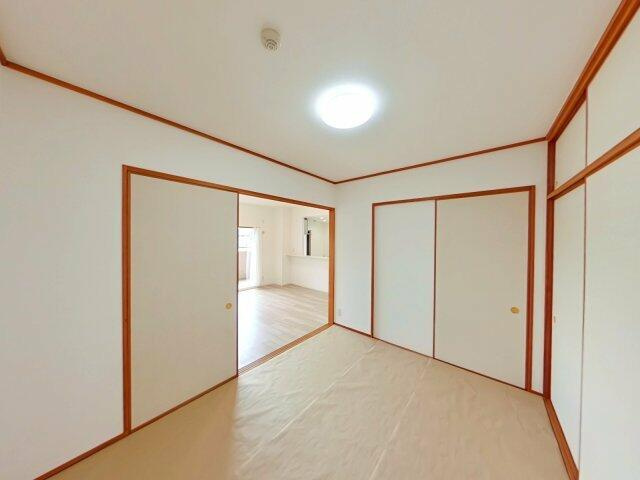 岡山市北区国体町の中古マンションの和室|6.0畳の和室。畳のぬくもりを…