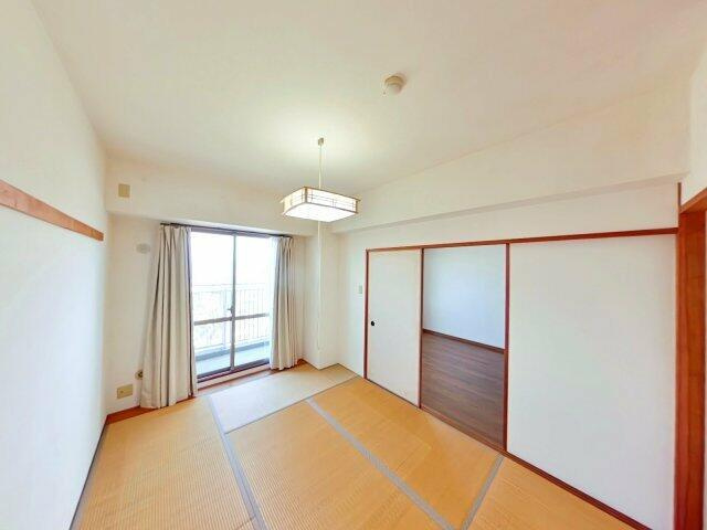 岡山市北区国体町の中古マンションの和室