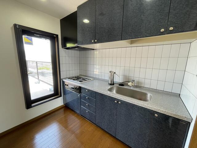 岡山市北区京山２丁目の中古マンションのキッチン
