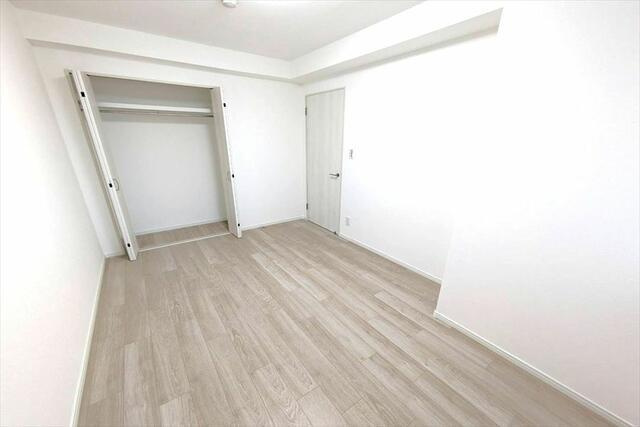岡山市北区神田町２丁目の中古マンションの洋室