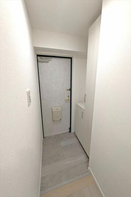 岡山市北区神田町２丁目の中古マンションの玄関