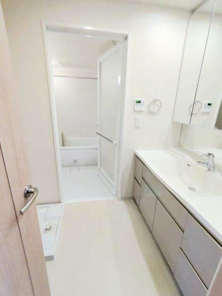岡山市北区学南町１丁目の中古マンションの独立洗面台