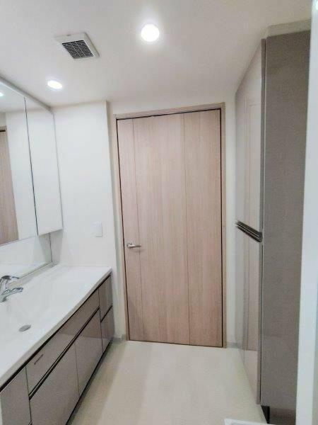 岡山市北区学南町１丁目の中古マンションの独立洗面台