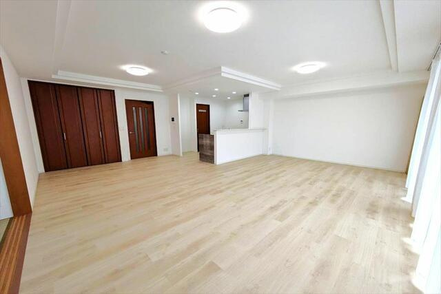岡山市北区表町２丁目の中古マンションの居間・リビング