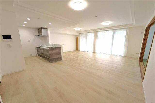 岡山市北区表町２丁目の中古マンションの居間・リビング