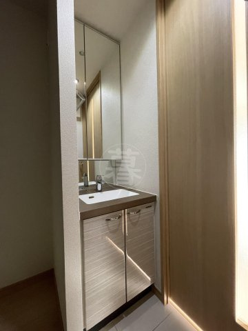 ルーブル大鳥居参番館 の独立洗面台