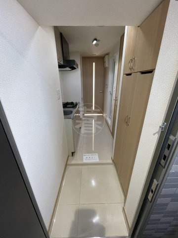 ルーブル大鳥居参番館 の玄関