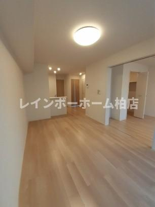 担当エリアのルームアドバイザーが直接対応いたしますの居間・リビング|居間です