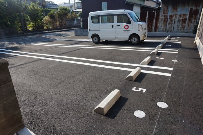 フェリスの駐車場