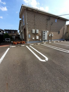 【駐車場】 | シャルム | 駐車スペースもあります