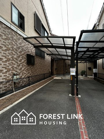八尾市太田7丁目戸建の駐車場