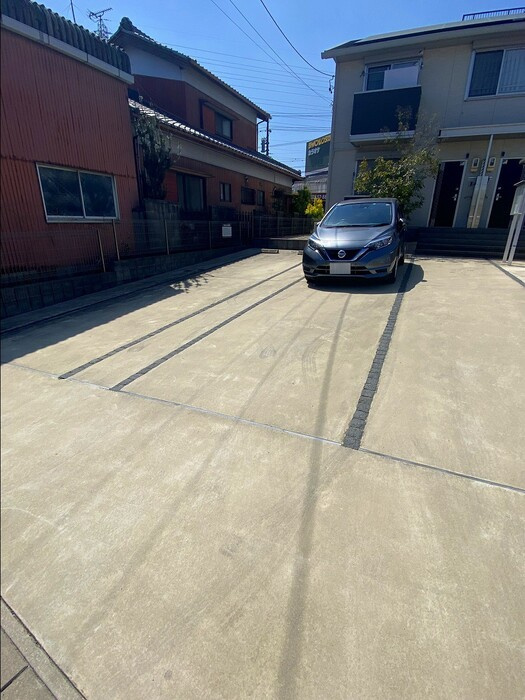花桃の駐車場