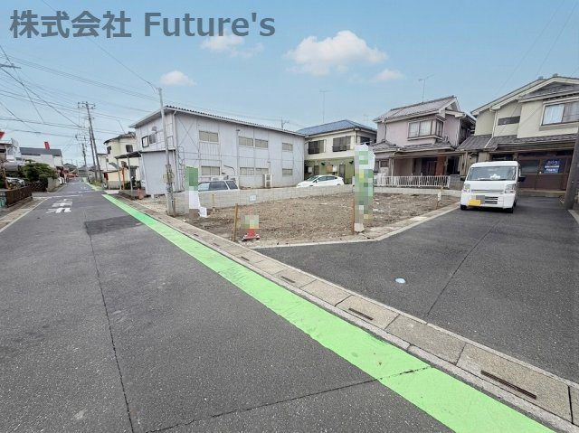 三郷市戸ケ崎5丁目　新築戸建　全1棟の前面道路含む現地写真|前面道路含む現地写真です。