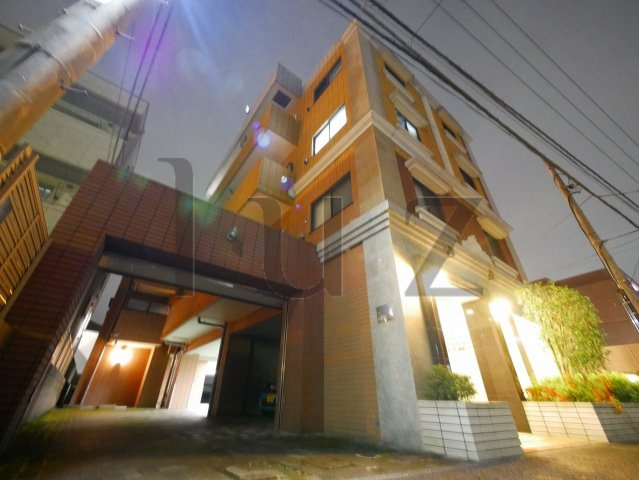 エルミタージュ横浜ベイの外観