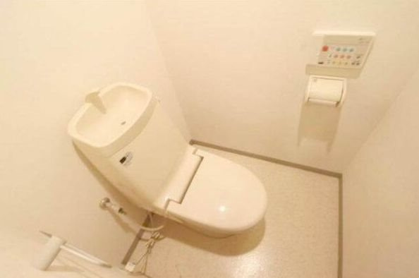 AZA才ノ免のトイレ