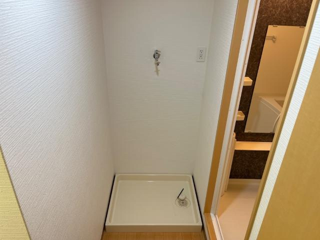 サンライト川向井のその他|洗濯機置場