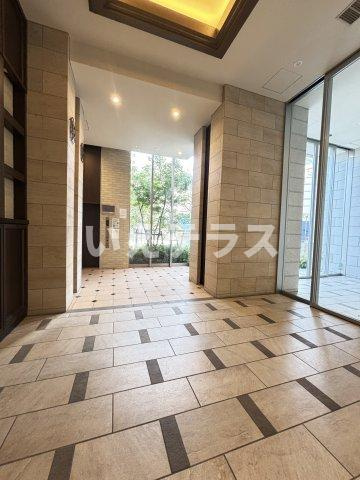 スプランディット神戸北野のロビー