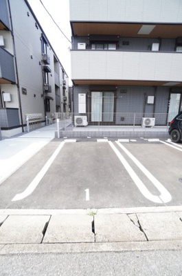 【駐車場】 | アヴァンスコート参番館