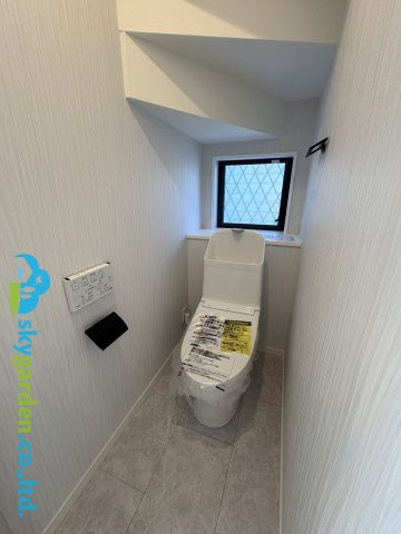 藤沢市本藤沢３丁目　中古戸建のトイレ|新品　清潔感のあるトイレです