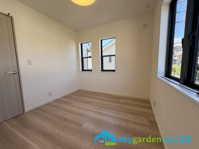 藤沢市本藤沢３丁目　中古戸建の子供部屋|子供部屋としても使い勝手の良いお部屋です