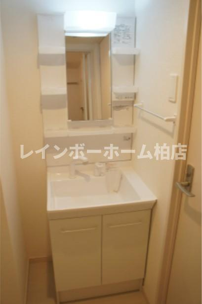 ★★★２０代女性を中心にお問合せが多いシリーズ物件★★★の洗面所
