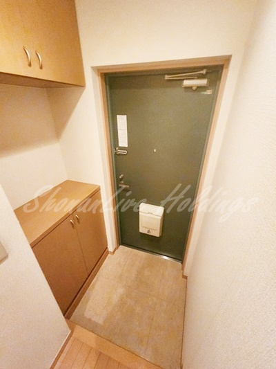 藤沢市辻堂新町２丁目の賃貸マンションの玄関