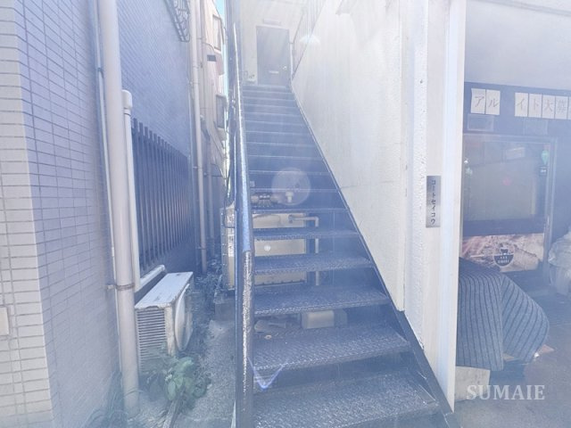 コートセイコーのその他共用部分|階段です